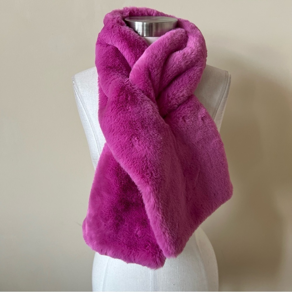 Apparis Bambi fuchsia pink Vegan Fur Scarf 26273